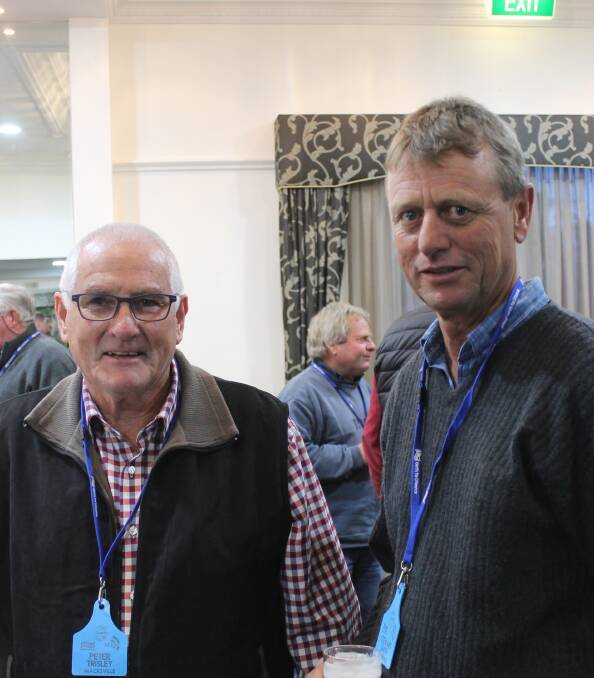 Peter Trisley, Macksville, Victoria and Stewart Smith, Mt Baker, Western Australia capitalised on a rare moment to talk about how things are going on opposite sides of the continent..