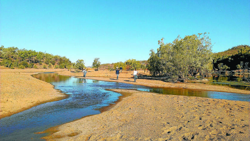 Under the IFED proposal, water was to be diverted from the Einasleigh and Etheridge rivers into two artificial off-stream lakes and channelled to pumping stations to supply irrigation.