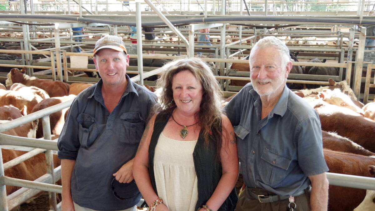 Phil and Kerry Geehman, Ensay, offered 60, nine-month-old Hereford steers at Bairnsdale selling to a top of $1200. They are with Jim Geehman, Meerlieu.