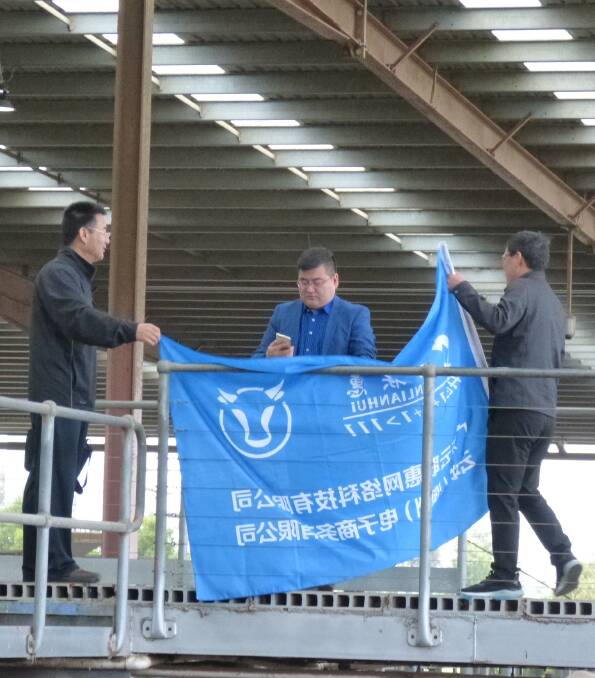 Was there a Chinese takeover at the VLE Pakenham last week? These gentlemen were soon advised against displaying their flag by management.