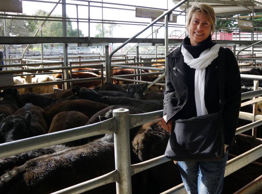 Vanessa Ingram Daniel, Woe Park, Marlo, was very happy with the price she received for this pen of 12mo Angus steers, 371kg at $1500.