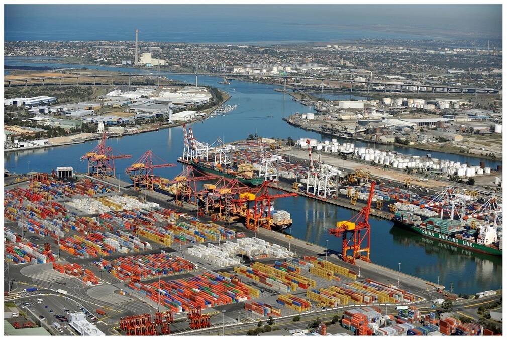 Privatising the Port of Melbourne will not increase port tariffs for exporters, according to industry experts.