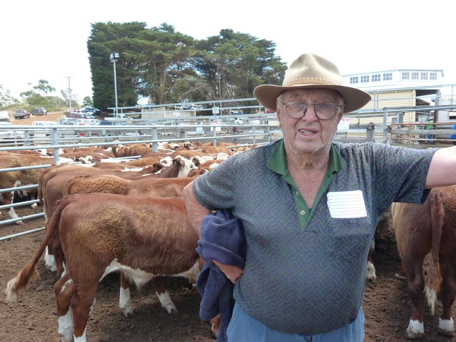 Veteran Casterton beef breeder, 84 year-old Kevin Upton sold at Casterton on Thursday an early draft of his renowned Glencairn Hereford weaners squeezed out from his Chetwynd country due to the tightening feed situation in the state's west.    