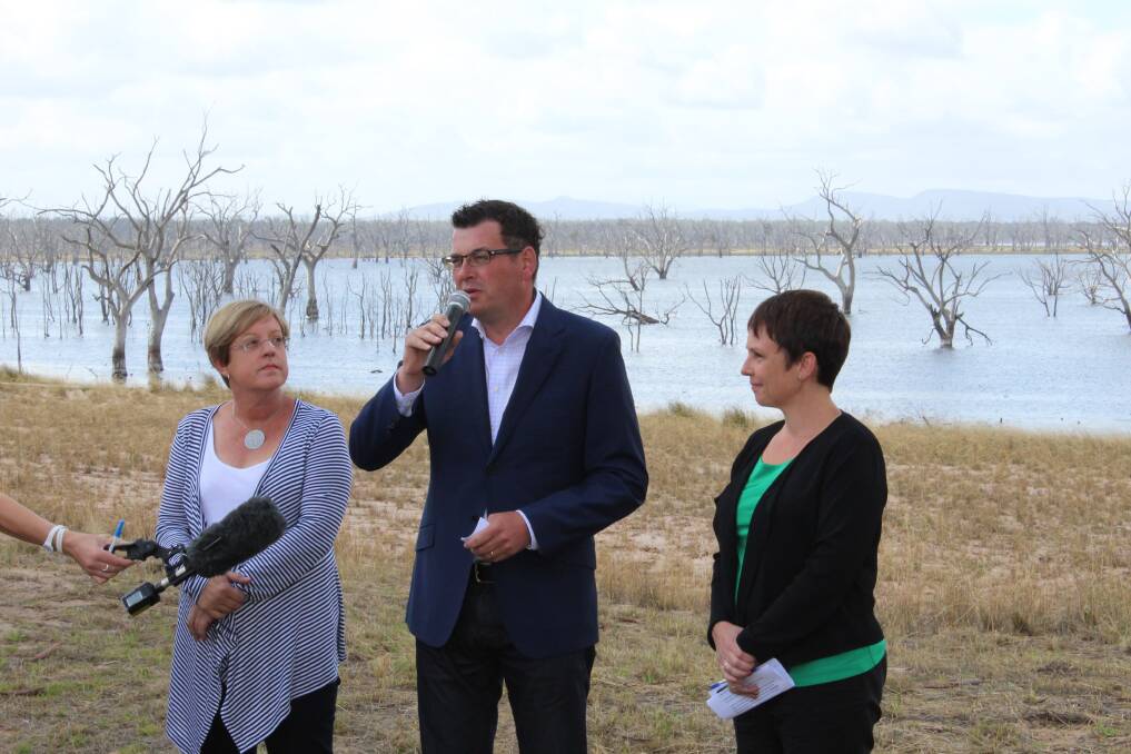 There were some heavy hitters from the Victorian Government in attendance at Toolondo, including from left Water Minister Lisa Neville, Premier Daniel Andrews and Minister for Agriculture Jaala Pulford 