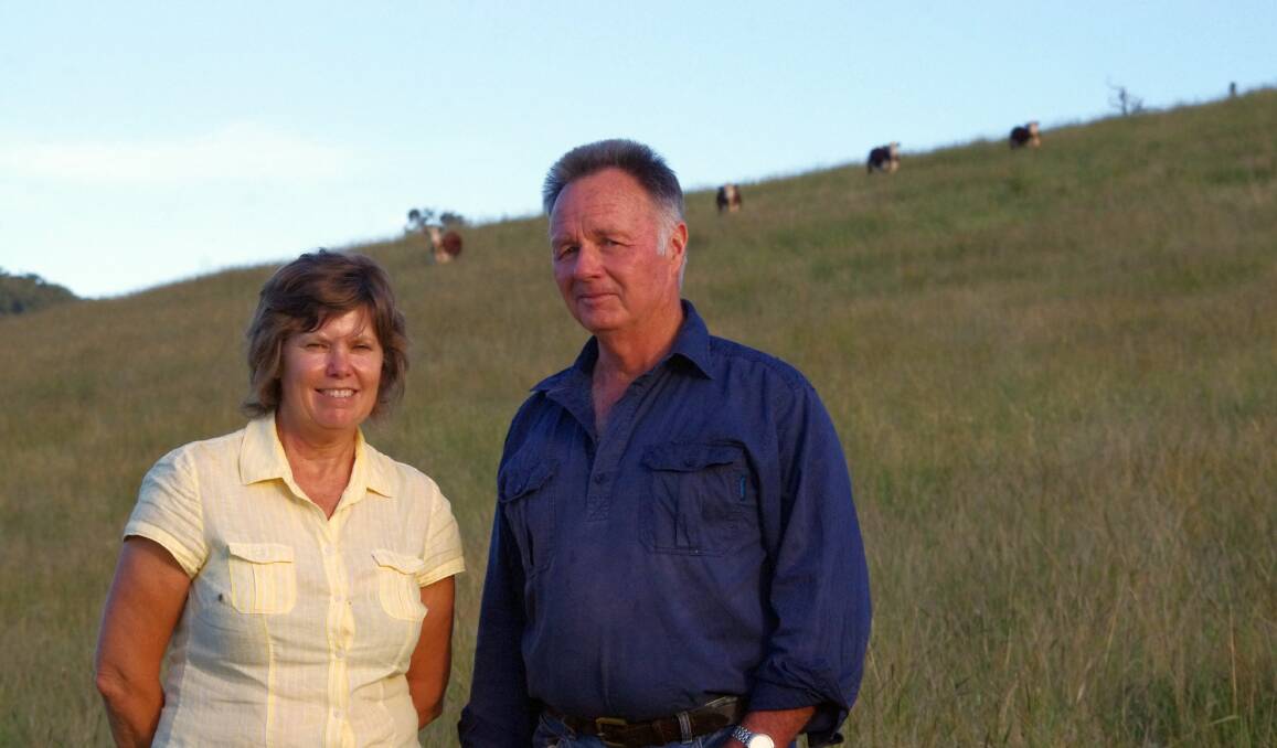  Ken and Kym Skews, Ensay, have been selling weaners for 18 years and run 400 Hereford-Shorthorn breeding cows.