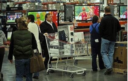 The first day of trade at Costco in Docklands. Photo: Craig Abraham