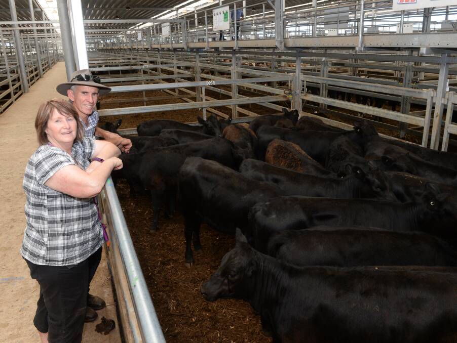 Peter and Helen Kirkbride, Baddaginnie, sold Angus and Angus-Hereford steers for an average of $1332, and their heifers sold to a top price of $1165 at Wodonga.