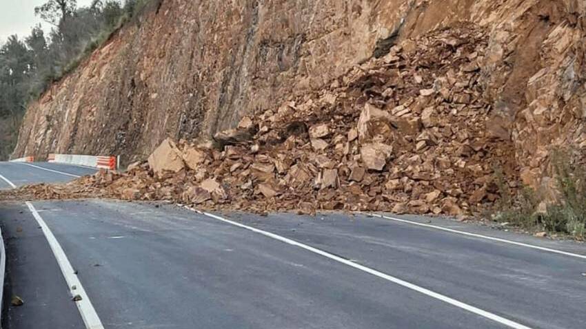 LANDSLIDES: A landslip on the Great Alpine Road in May 2021. The road is regulalry closed due to landslips after heavy rainfall. 