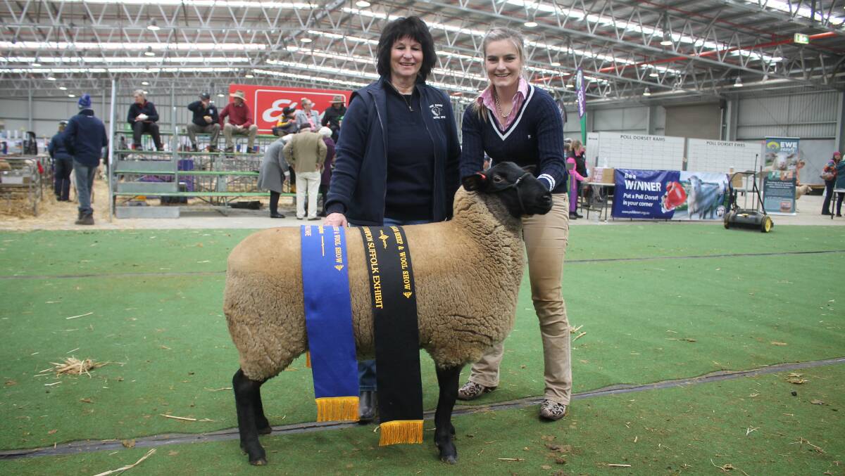 Charlotte Close, Closeup, Finley, NSW won the supreme champion sash for the second year in a rows at ASWS. With judge Helen Schultz, Pine Ridge, Strathalbyn, SA. Picture by Philippe Perez