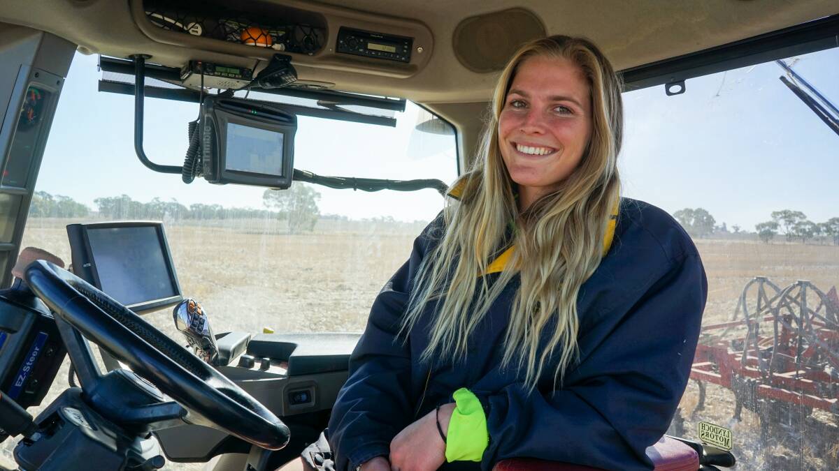 Exmouth expat Lilly Watts, 20, travelled to Nhill to start learning more about agriculture. Picture by Rachel Simmonds