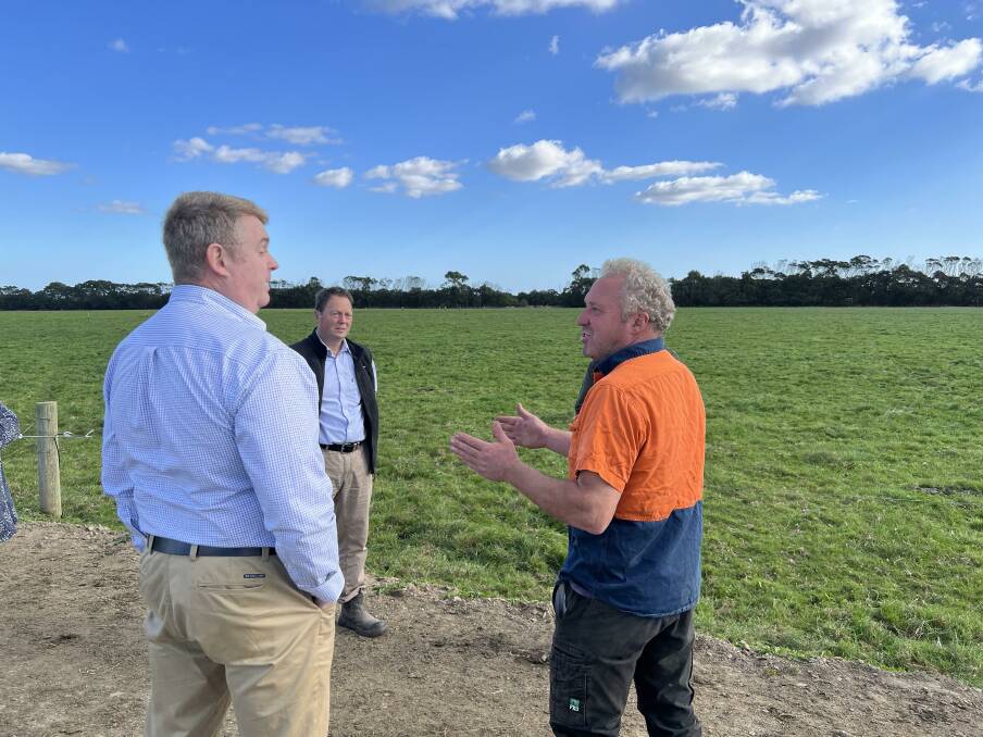 OPPORTUNITY: Terragen chief executive Jim Cooper and chief scientist Martin Soust discuss dairy cows with leading Purnim Holstein farmer Anthony Eccles.