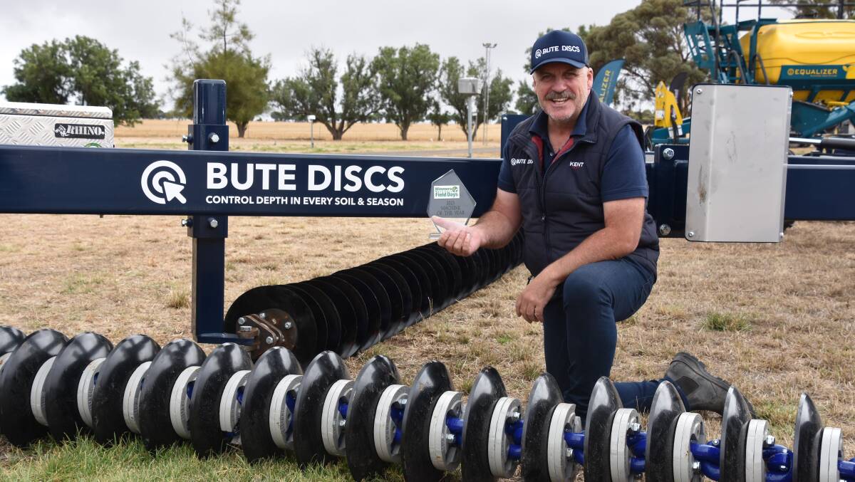 Kent Paterson, Bute Discs, took out the exhibit of the year for his product, which was shown at the Horsham Hydraulics site. Photo by Gregor Heard.