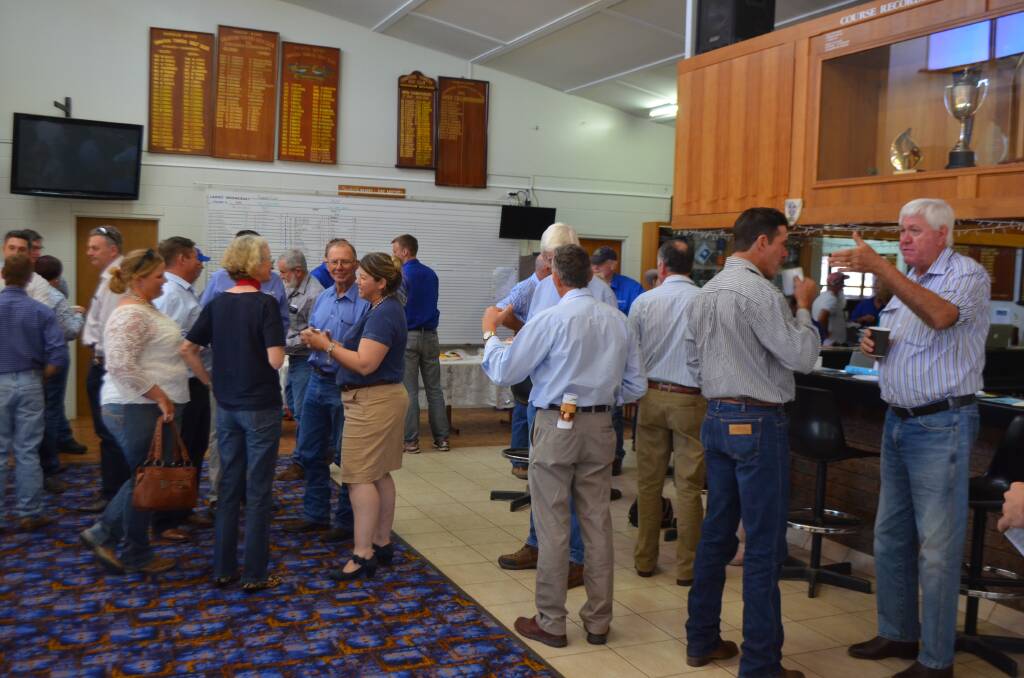 Over one hundred people including 42 graziers attended a Sustainable Grazing Forum held at the Charters Towers Golf Club on Friday.