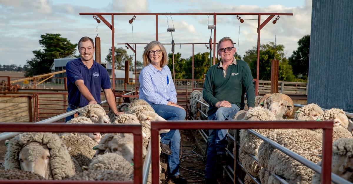 Fox and Lillie's Kyle Smitten with Brendan and Susan Finnigan, Kia Ora Merino, Winslow, who donated a bale of wool to raise funds for Ukraine's humanitarian crisis.Photo by Chris Doheny