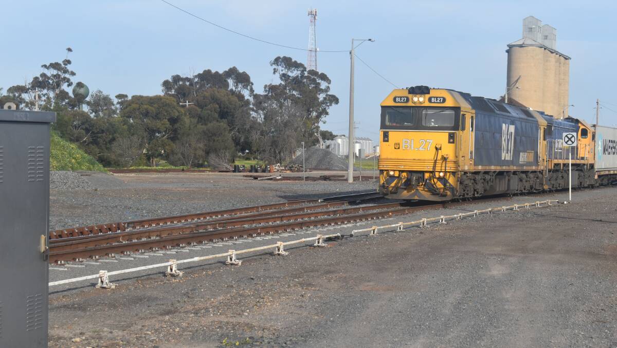 RAIL FAIL: Analysis of freight rail movements has shown grain transport modal shift, from road, has plummeted, during this year's record harvest.