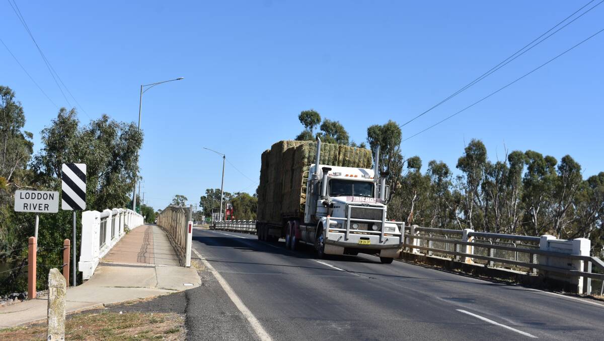 GrainGrowers says a large percentage of Australia's regional bridge infrastructure is approaching the end of its operational life. Picture of the Bridgewater bridge, over the Loddon River, by Andrew Miller
