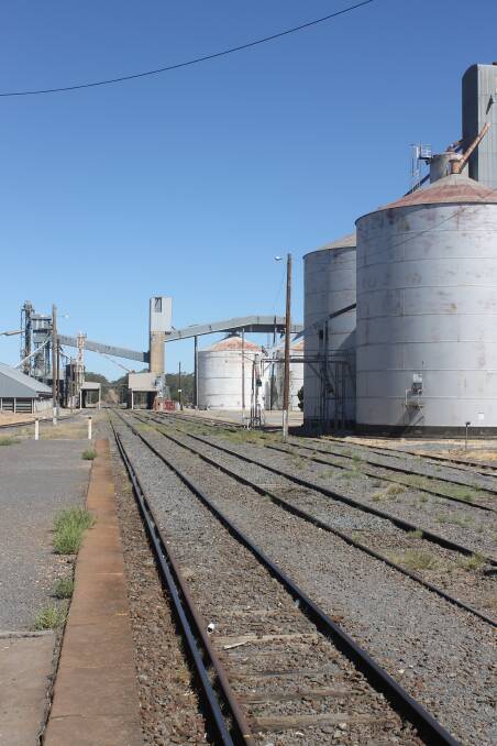 IMPROVED EFFICIENCY: Grain silos at Dunolly, central Victoria. Picture: Andrew MIller.