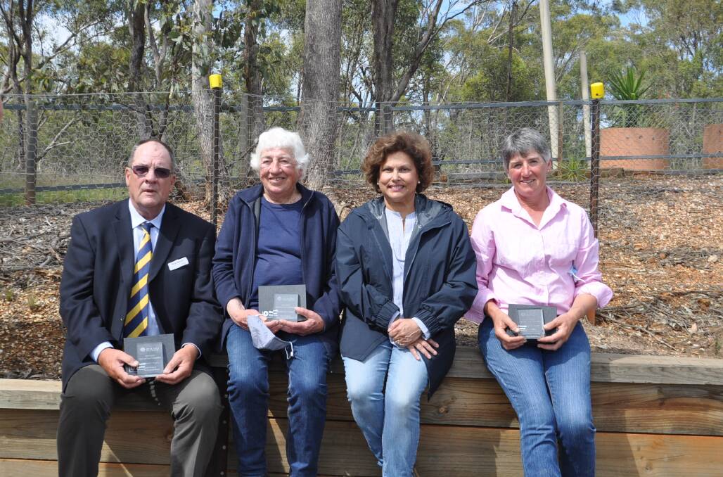Participants in the previous winning Borthwick team, David Spencer, Spencer Family Shorthorns, Rutherglen, Bev Harris, Meadow Vale Australian Shorthorns, Lancefield and Clarkefield, Marion Spencer, Spencer Family Shorthorns, and Robyn Harris, Meadow Vale with their Borthwick trophies. Picture supplied.
