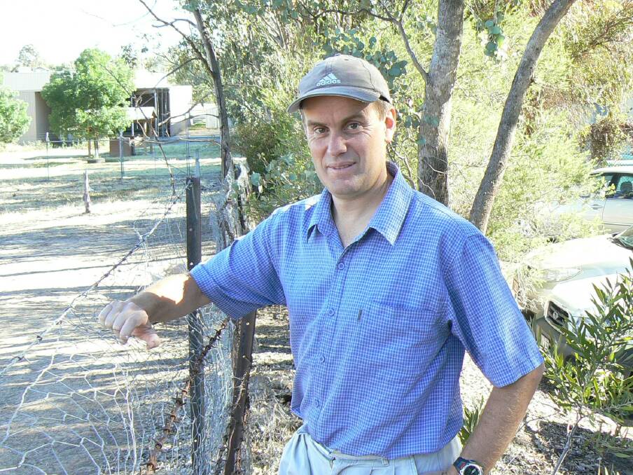 FLOOD PLAN: Agriculture Victoria District Veterinary Officer Jeff Cave says livestock will naturally keep moving to higher ground, if they have clear access and the appropriate gates are open.