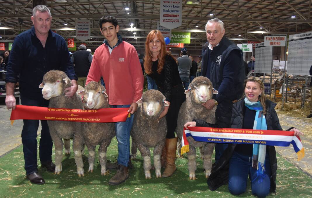 Gavin Freeman and Van Penlidis with the reserve champion March-shorn pair, and Claire and Ross McGauchie hold the champion March-shorn pair, both from Terrick West, while Catriona Freeman holds the ribbon. Picture by Elizabeth Anderson