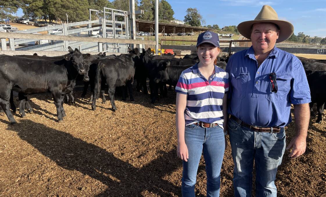 Amber Spratling and Ian Spratling, Westral, Warrock, sold 20 Angus heifers in the first lane at Casterton.