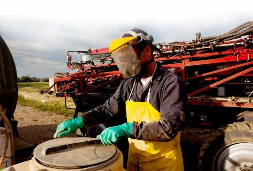 Correct use of PPE when handling chemicals: The guide fills in knowledge for Victorian farmers on what is good practice for chemical handling on farms.