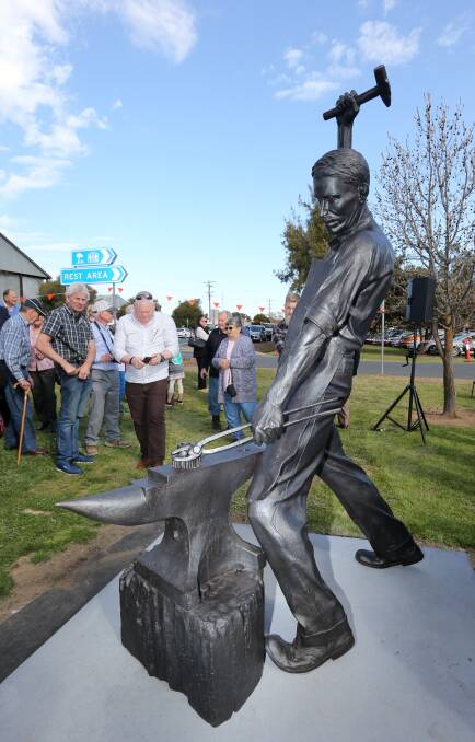 BRONZED AUSSIE: The statue of arguably Australia's greatest inventor, Headlie Taylor, in his home town of Henty in southern NSW. 