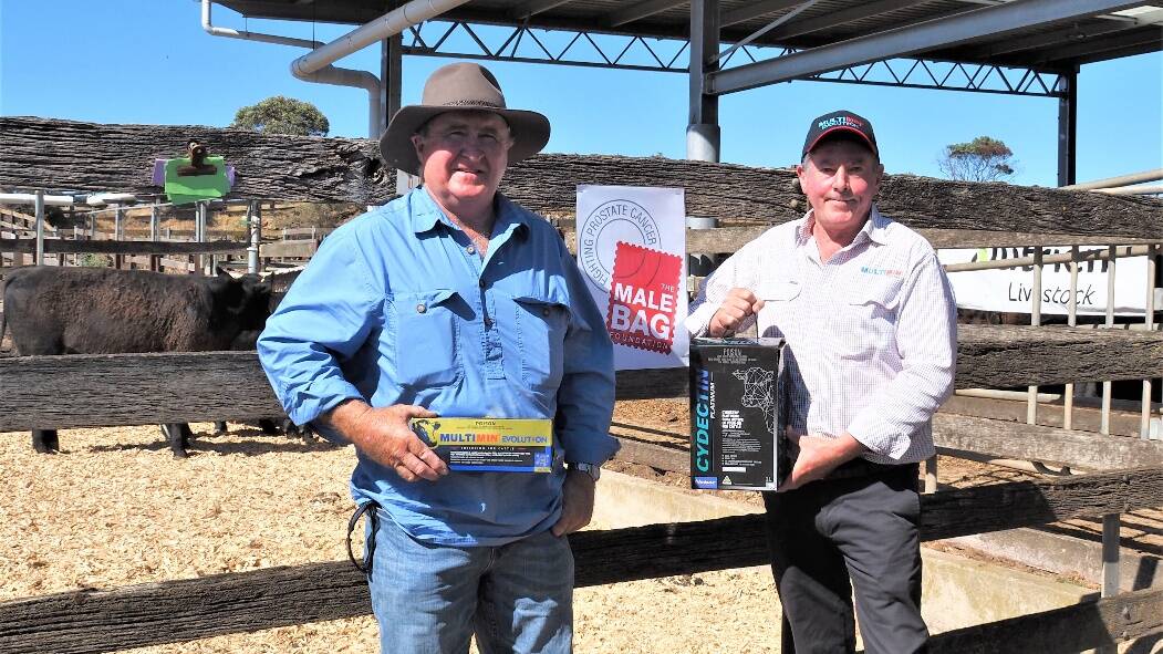 HELPING MEN: Penshurst Angus breeder Roland Cameron, Athlone South, and Virbac's Rod Evans who joined forces to raise awareness of prostate cancer and delivered a combined donation of $11,600 to the Male Bag Foundation.