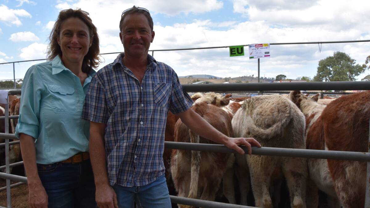 VENDORS: Tracey and Brendan Ah Sam, Roundhill, will sell 200 Hereford Shorthorn-cross mixed-sex calves at Omeo in March. Photo by Joely Mitchell.