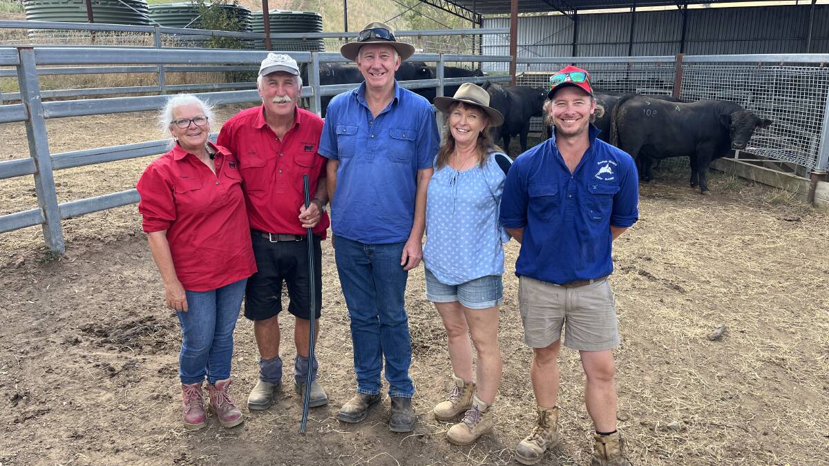 Tambo Angus stud principals Mandy and Kevin Dean, Tambo Crossing, with Chris, Rosie and Hayden Stewart, Glenshiel Pastoral, Butchers Ridge, who were volume Angus buyers at the sale.