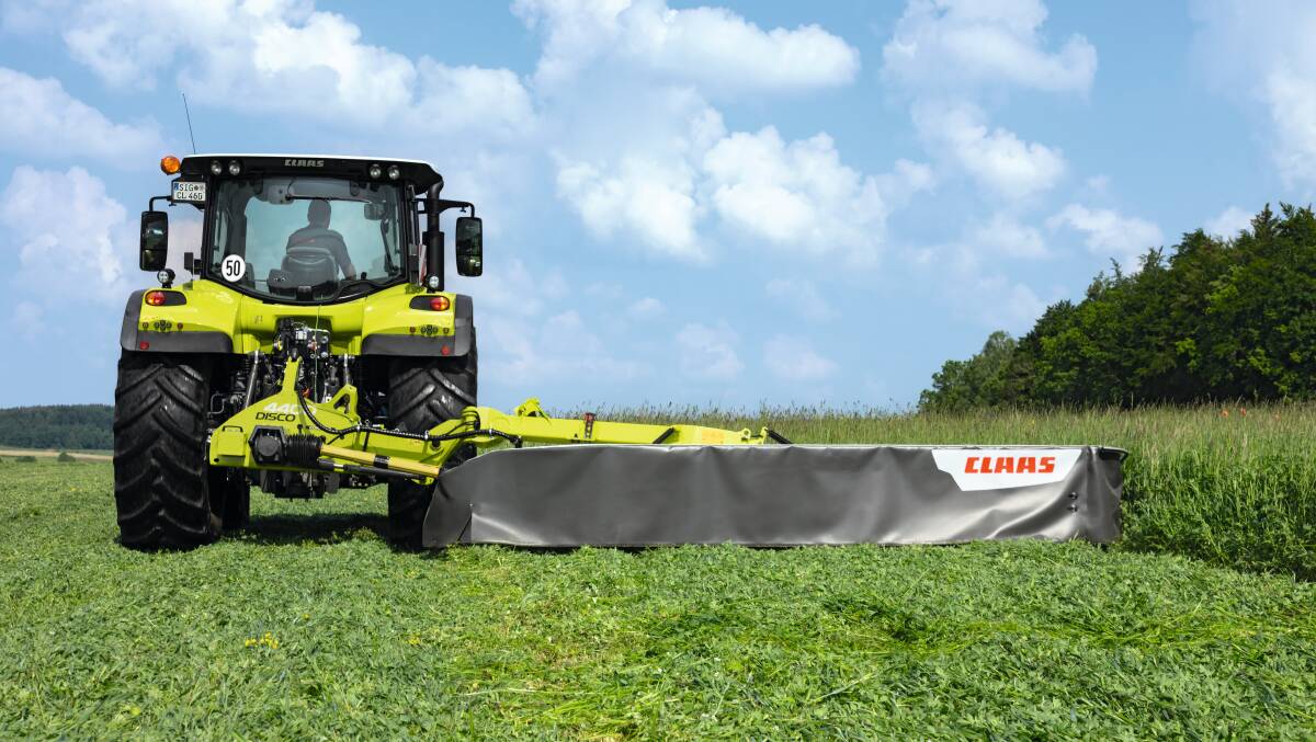The Claas Disco 4400's PTO speed can be reduced to 850rpm to reduce fuel consumption in lighter crops without compromising cutting performance.