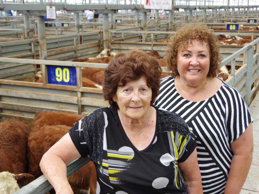 Mary and Marisa Bergamin, Bergamin Pastoral, Nanjomara, Willow Grove, sold a draft of Hereford steers to 364kg, $1445 and Angus steers to 364kg, $1430.