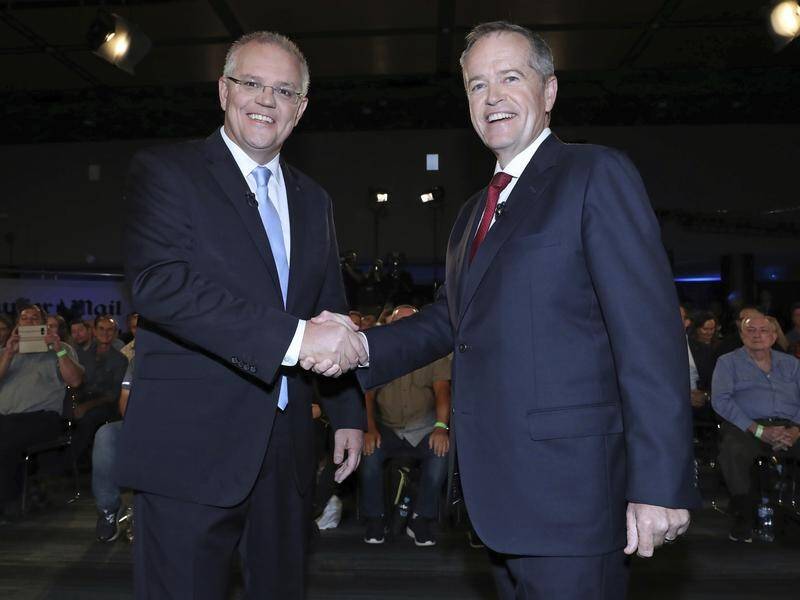 Both Scott Morrison and Bill Shorten are vying for the affections of regional voters.