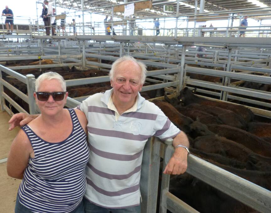 Neil Page promised his wife Corrie, a meal out after the strong results for his cattle. "It has been very tough this year, and my cattle are in poor condition", Neil said.
