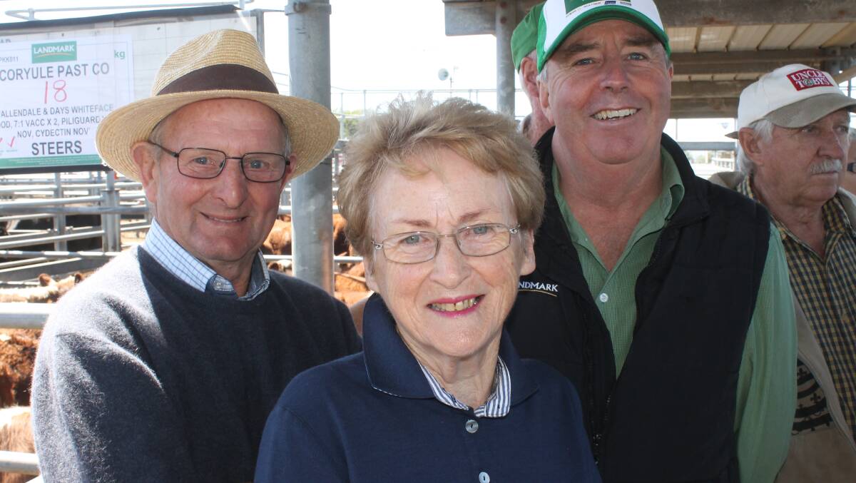 Don and Heather Kosch, Mt Violet, Dundonnell and Garry Whitehead, Mortlake office were among the many happy sellers in the 44th annual Landmark Ballarat cattle sale.